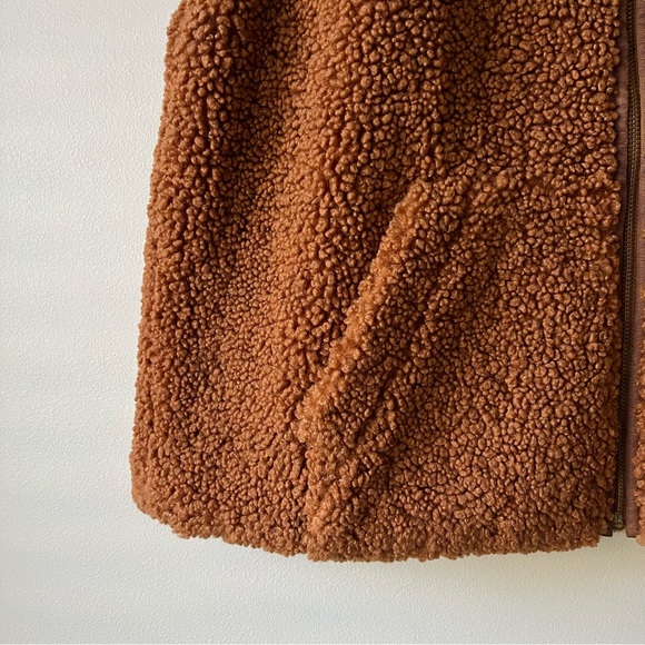 NWT J. Crew Teddy Sherpa Vest - Picture 3 of 10